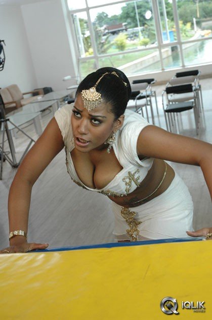 Mumaith-Khan